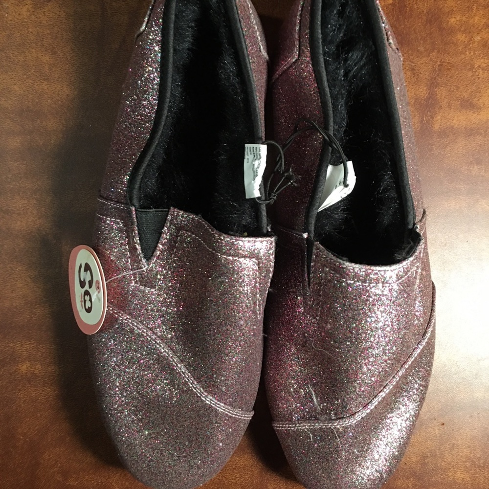 SO Multicolor sparkle slippers